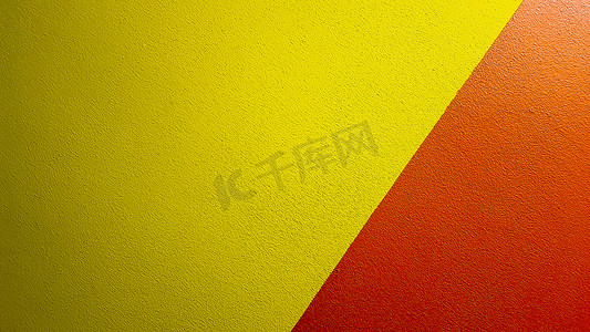 红色和黄色被绘的墙壁纹理抽象垃圾背景与复制空间。