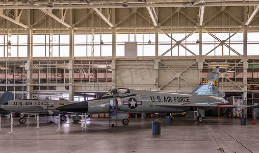 战斗机 53366 在珍珠港航空博物馆机库，Oah