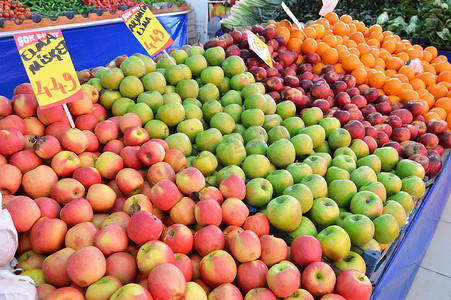 杂货店和杂货店的水果和蔬菜销售