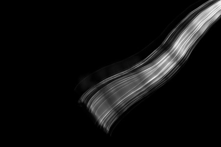 发光的抽象弯曲的黑白线