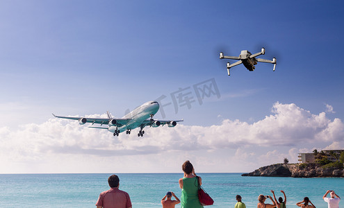 无人机冒飞机降落在朱莉安娜公主机场的概念