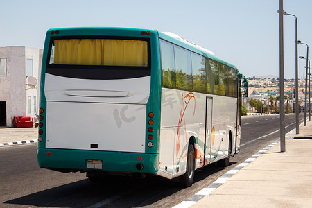 大型旅游巴士