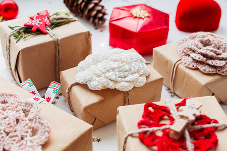 圣诞节和新年 2017 年背景与礼物和装饰