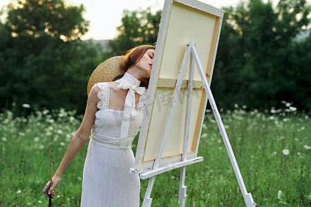 女艺术家户外面貌创意爱好生活方式