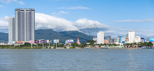 越南岘港 — 2019年1月5日：岘港市汉江全景