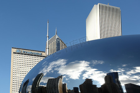 云门芝加哥与建筑物的反射