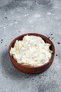 木碗中的传统马斯卡彭奶酪。