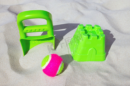 海滩上的玩具