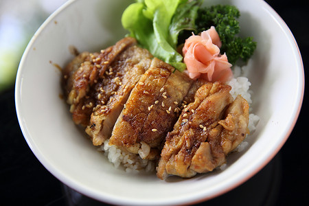 鸡肉照烧饭