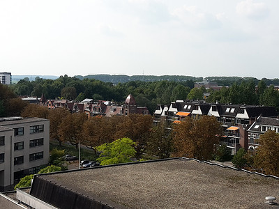 校园景色摄影照片_Ede-Wageningen 的景色，荷兰美丽的城市，拥有重要的大学校园