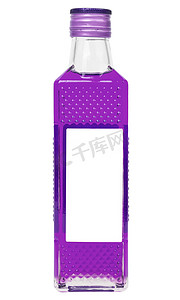 白色背景中带有紫色液体的矩形小玻璃瓶