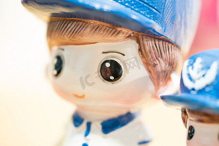 漂亮娃娃摄影照片_瓷玩具娃娃儿童特写，可爱可爱的亚洲娃娃