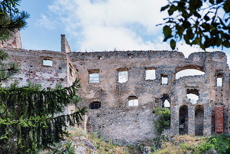Beckov古城堡。