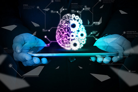 在彩色背景的智能手机上展示大脑和齿轮的人
