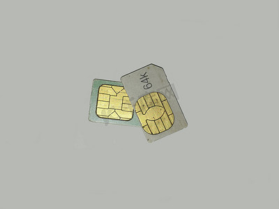 两张 SIM 卡