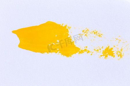油漆刷描边纹理背景黄色水彩斑点斑点与文本复制空间