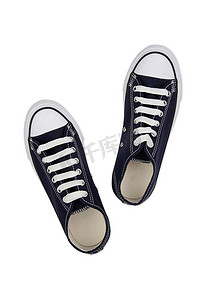 特写黑鞋对顶视图隔离在白色背景、配件或运动鞋、物体或鞋类上。
