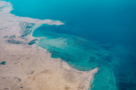 卡塔尔沿海地区的鸟瞰图