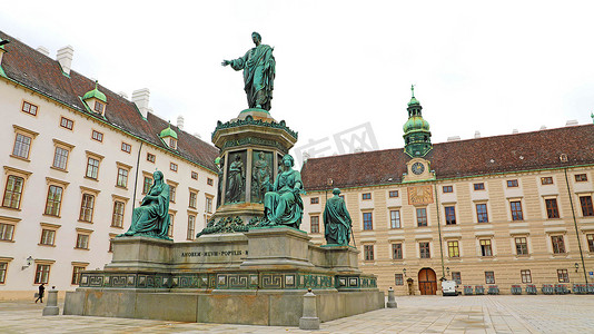 霍夫堡摄影照片_奥地利维也纳霍夫堡宫弗朗茨皇帝纪念碑