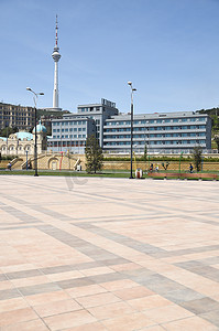 苏联时期建造的巴库电视塔和旅馆