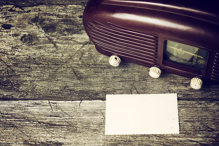 旧收音机和空旧照片