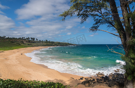 夏威夷图摄影照片_考艾岛驴海滩全景