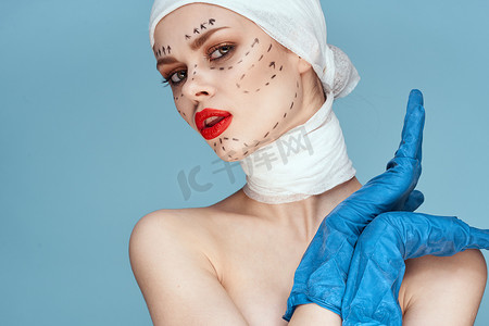 女性复兴面部注射整容手术工作室生活方式的肖像