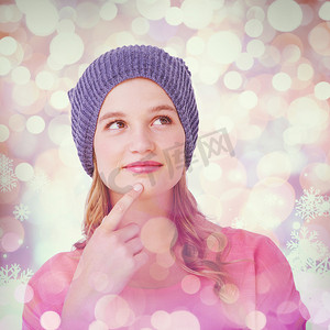 紫色的雪花摄影照片_戴着帽子的体贴时髦女人的合成形象