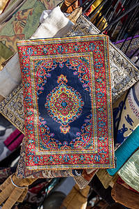 制作传统类型的地毯和地毯