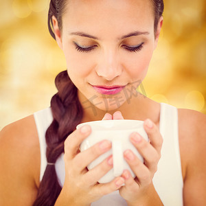线条茶摄影照片_漂亮黑发喝杯茶的复合图像
