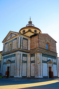 对称建筑摄影照片_圣玛丽亚德尔卡切里教堂, 普拉托, 意大利