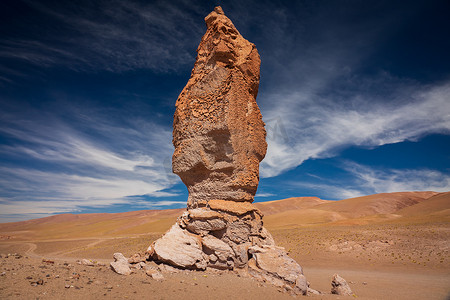 僧侣摄影照片_阿塔卡马沙漠帕卡纳僧侣的石形成