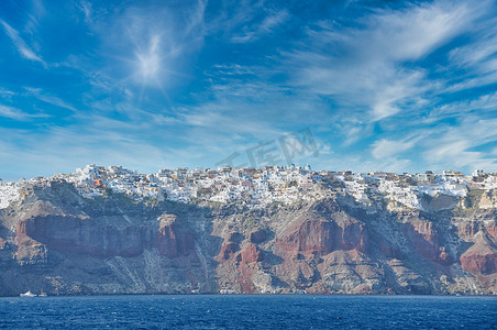 浪漫海岛旅行摄影照片_令人惊叹的浪漫希腊圣托里尼岛