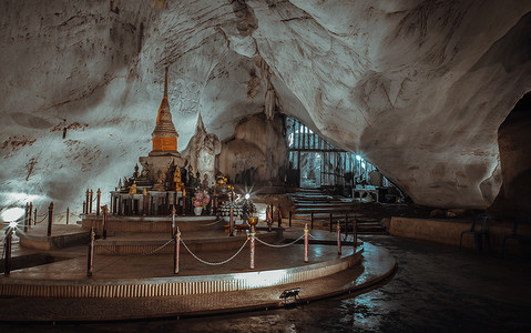 Wat Tham Phra Phothisat 或菩萨洞寺内的佛像或佛像。