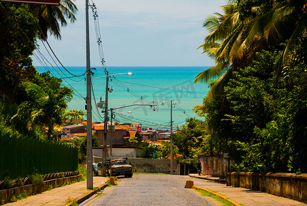 巴西伯南布哥州奥林达 — 2018年3月：巴西历史名城奥林达的鹅卵石街道，拥有殖民时期的建筑