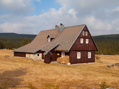 山间小屋（茅屋）