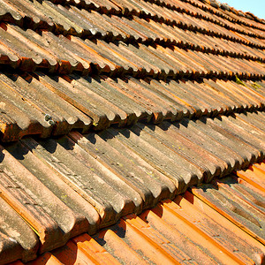 意大利老屋顶对角线建筑的线条和纹理