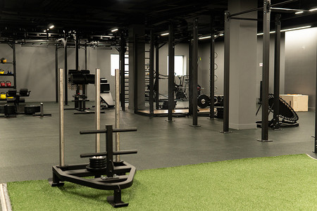 训练馆杆运动健康，用于从生活方式到运动、体育中心的锻炼健身。