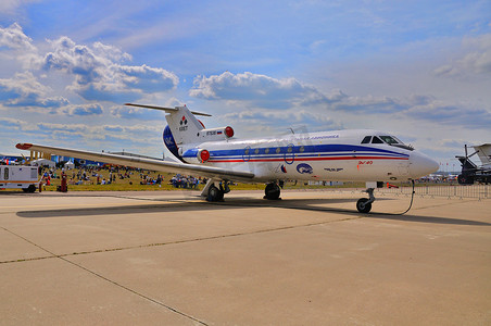 俄罗斯莫斯科 — 2015年8月：Yak-40客机在