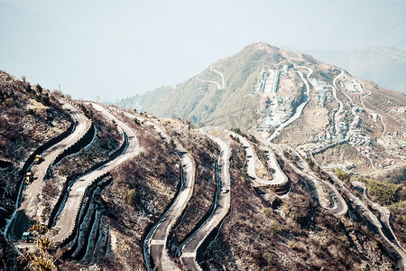 祖鲁克山顶是坦比观景台丝绸之路的中转站。