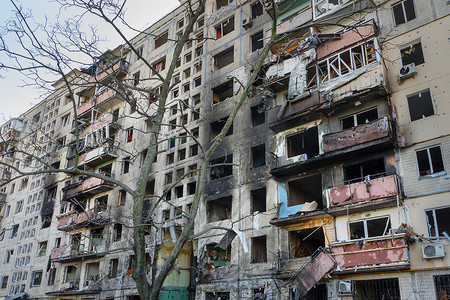2022年俄罗斯入侵乌克兰，轰炸建筑物摧毁了乌克兰俄罗斯的侵略。