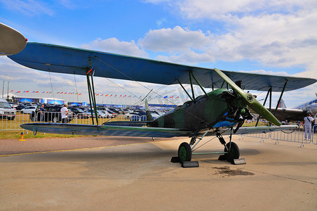 俄罗斯莫斯科 — 2015年8月：通用苏联双翼飞机 Po-2 U