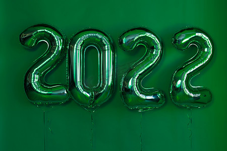气球号2022年圣诞节或新年节日绿色背景
