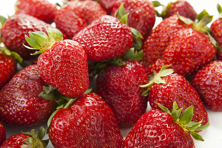果浆摄影照片_一把草莓