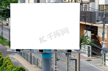 推广策划摄影照片_广告牌广告横幅信息营销推广展示模拟白屏空白。
