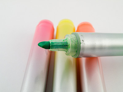 绿色毡尖亮色办公记号笔荧光笔
