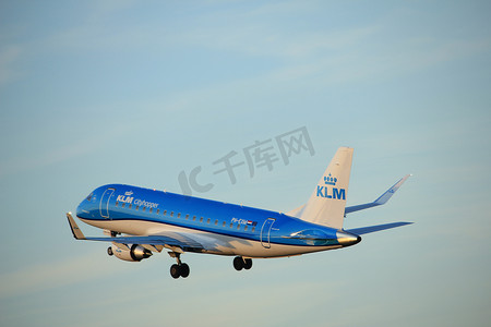 荷兰阿姆斯特丹 - 2017 年 6 月 1 日：PH-EXM KLM Cityhopper