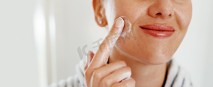 切勿让您的皮肤保持干燥。