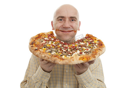 男人吃披萨