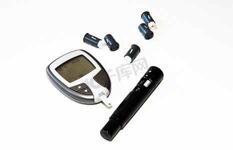 激光血糖仪摄影照片_血糖监测系统。